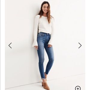 Madewell - NTW 10’ Skinny Jean Tulip Hem Size 23.